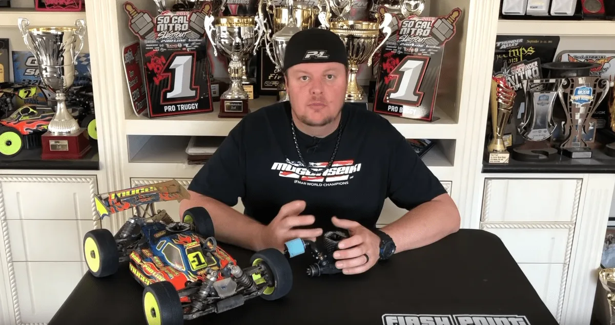 CÓMO saber si tu MOTOR NITRO está SIN COMPRESIÓN ! por Adam Drake en español.